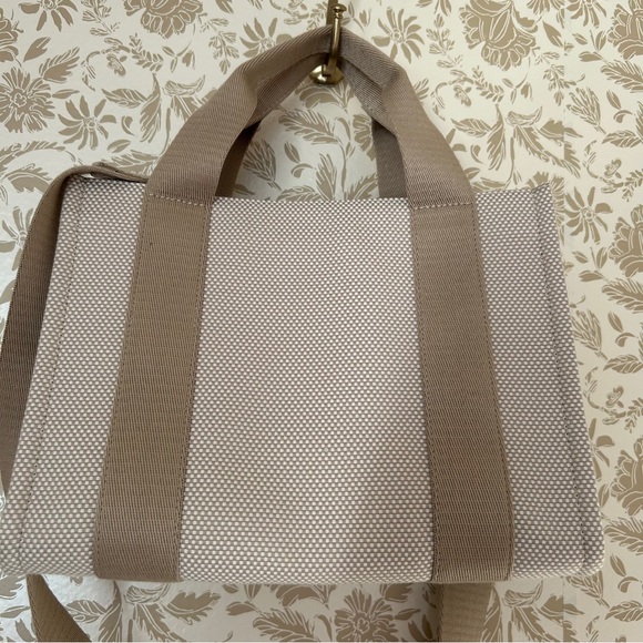 Lululemon Two-Tone Canvas Tote Mini Beige Tan NWT - Picture 3 of 6